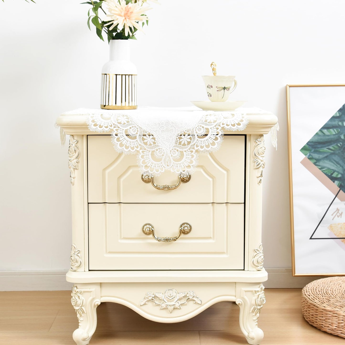 Wolkemer Small Square Tablecloth Elegant White Lace Jacquard Round Doily Tablecloths Table Topper Decoration Cover for Home Dresser Scarf and Table Centerpiece 24 x 24 Inch