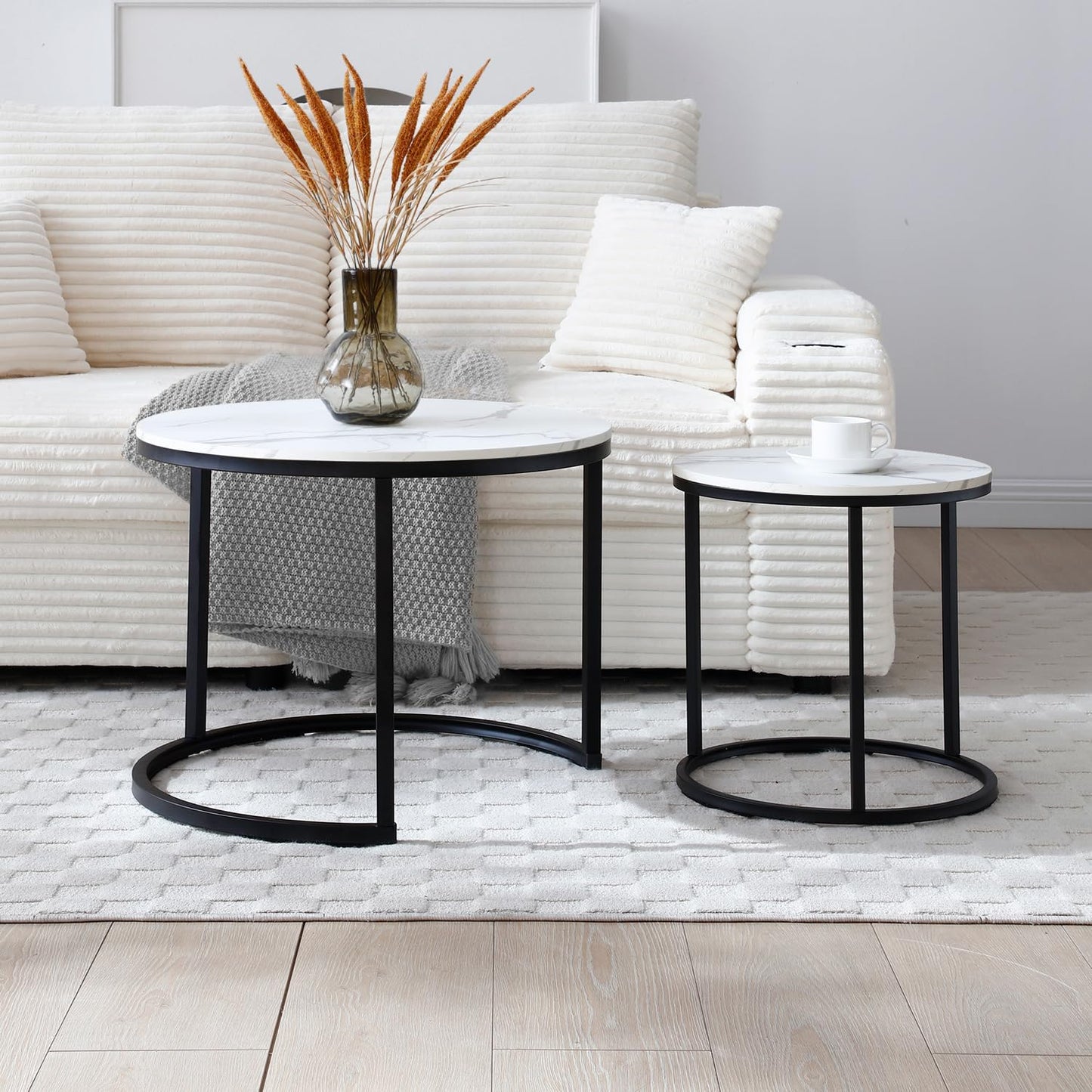 Nesting Coffee Table Set of 2, Round Coffee Tables for Living Room with White Marble Tabletop, Black Metal Frame and Non-Slip Feet,Modern Circle Wooden Tables Side Table End Tables for Bedroom