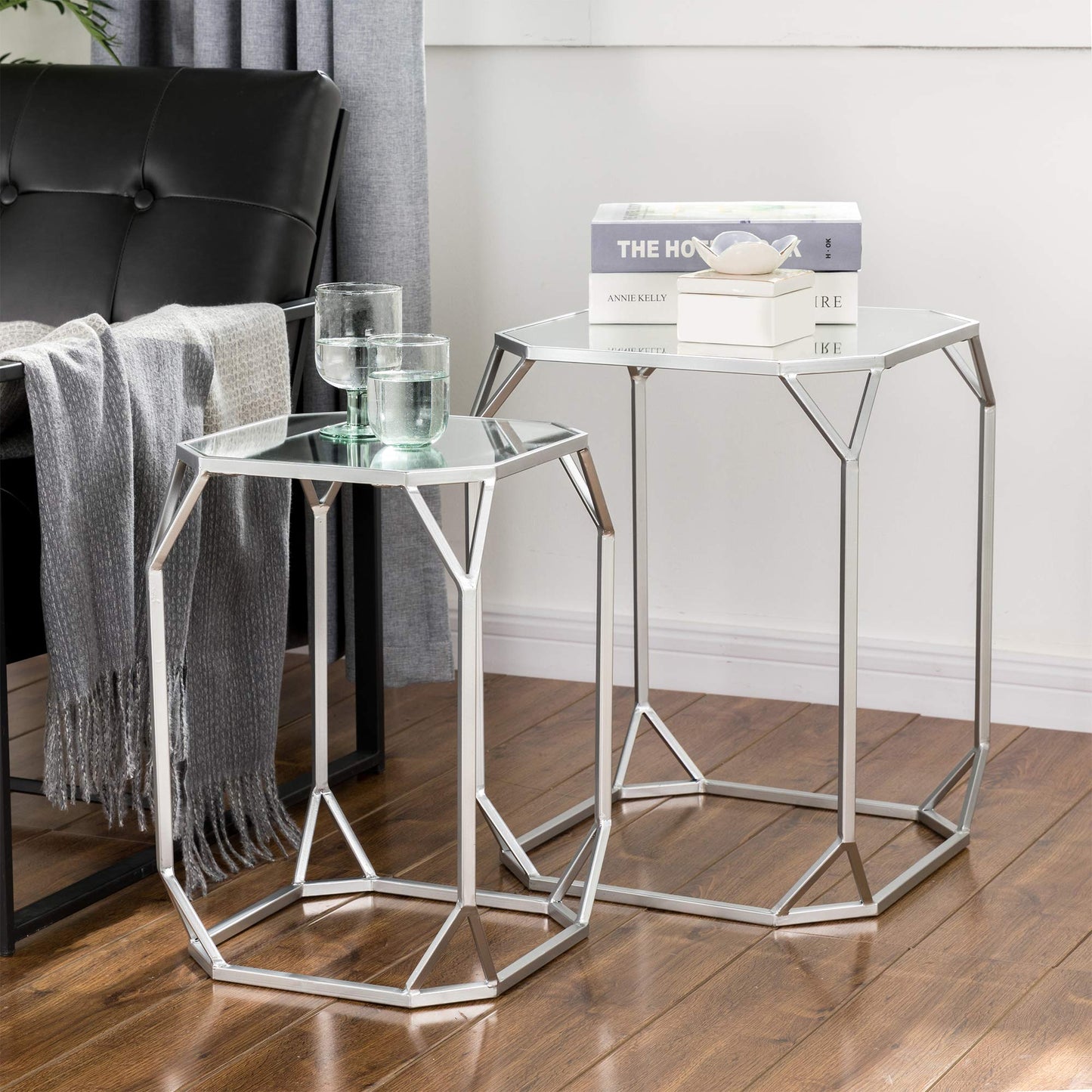 Glitzhome Modern Nesting Tables, Set of 2 Coffee Table with Tempered Glass Top, Side/End Tables for Living Room Bedroom, Accent Tea Tables with Metal Frame - Golden