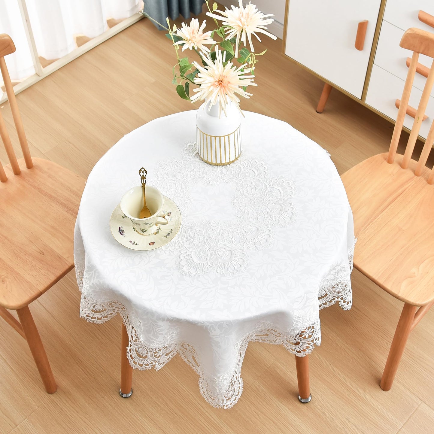 Wolkemer Small Square Tablecloth Elegant White Lace Jacquard Round Doily Tablecloths Table Topper Decoration Cover for Home Dresser Scarf and Table Centerpiece 24 x 24 Inch