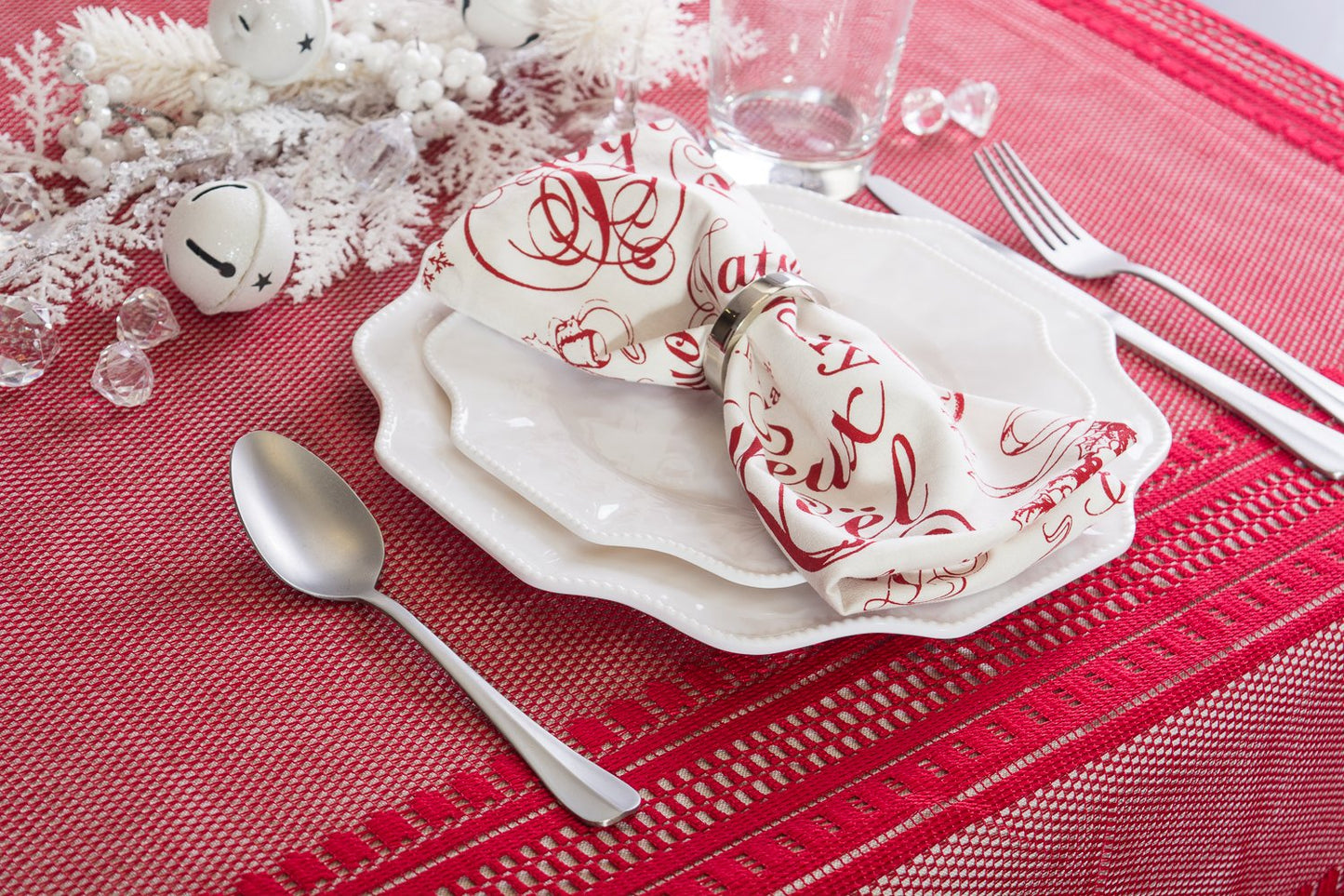 DII Home Essentials 100% Polyester, Machine Washable, Shabby Chic, Vintage Tablecloth or Overlay 63" Round, Floral Lace