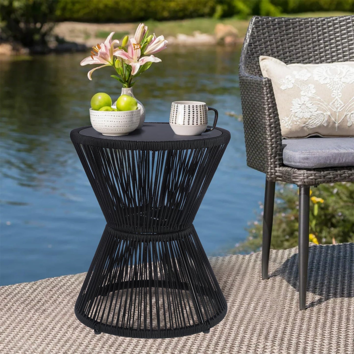 LEWIS&WAYNE Small Outdoor Side Table Patio 20’’ H Woven Rope Hourglass End Table with Glass Top Round Coffee Table for Living Room Outdoor Patio Backyard Poolside (Brown)